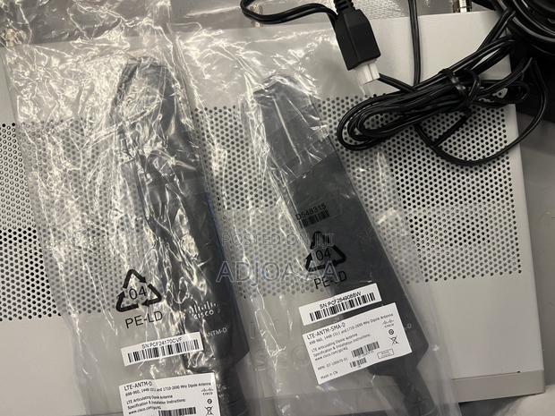 Cisco Router C1111-8p Lte photo 4