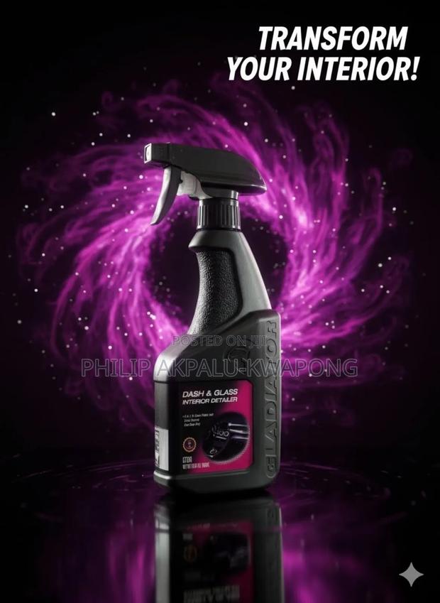 Dashboard Glass Detailer