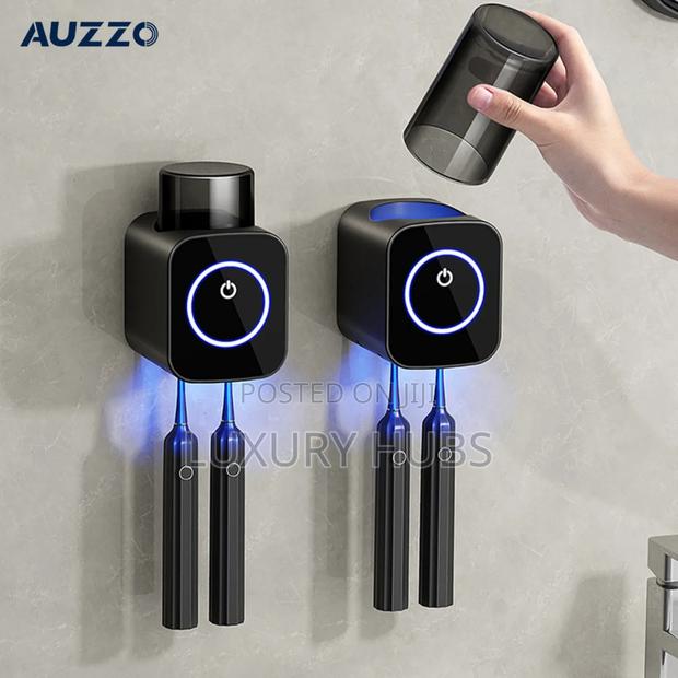 Modern Uv Toothbrush Holder photo 2