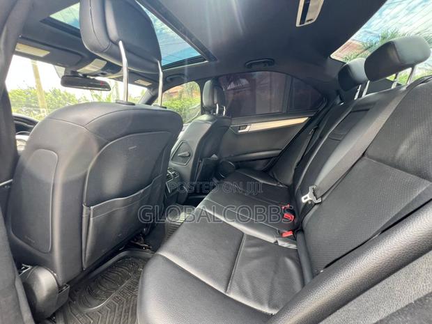 Mercedes-Benz C250 2013 Blue photo 6