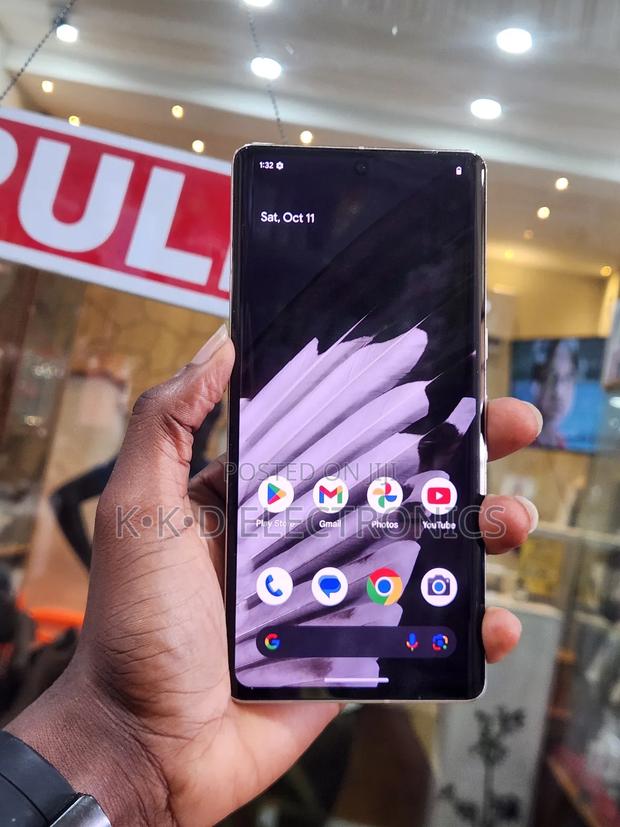 Google Pixel 7 Pro 128 GB Green · Photo 1