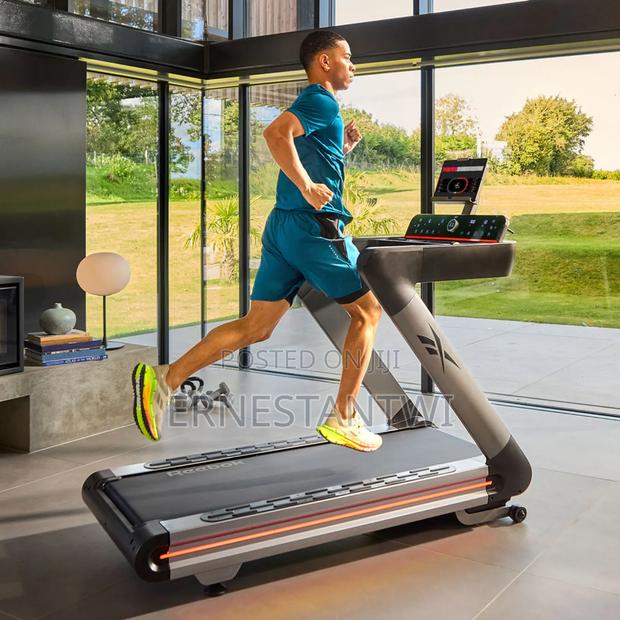 Reebok Z-Tech Dc Treadmill With Connected Fitness photo 4