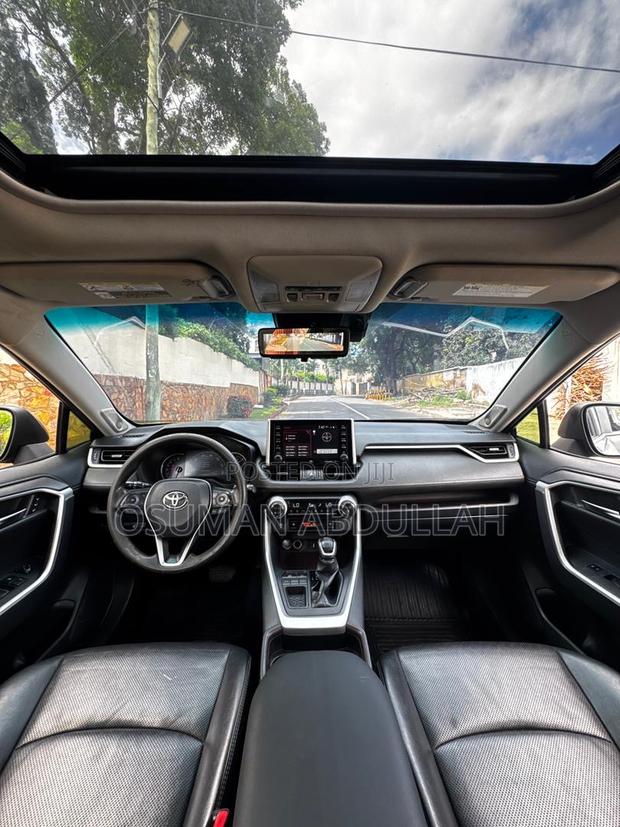 Toyota RAV4 Limited AWD 2019 Black