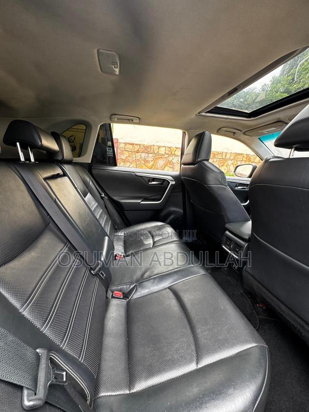 Toyota RAV4 Limited AWD 2019 Black