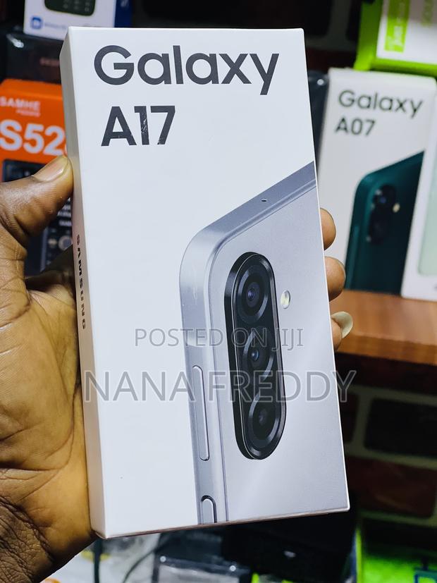 New Samsung Galaxy A17 128 GB Black · Photo 3