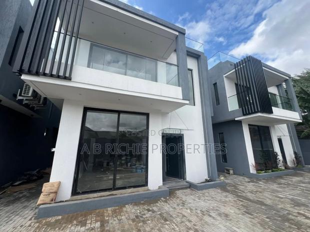 3bdrm Townhouse/Terrace in Ab Richie Properties, Dzorwulu for sale · Photo 2