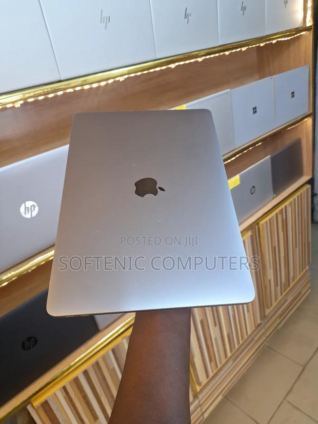 Laptop Apple MacBook Pro 2017 16GB Intel Core I5 SSD 140GB