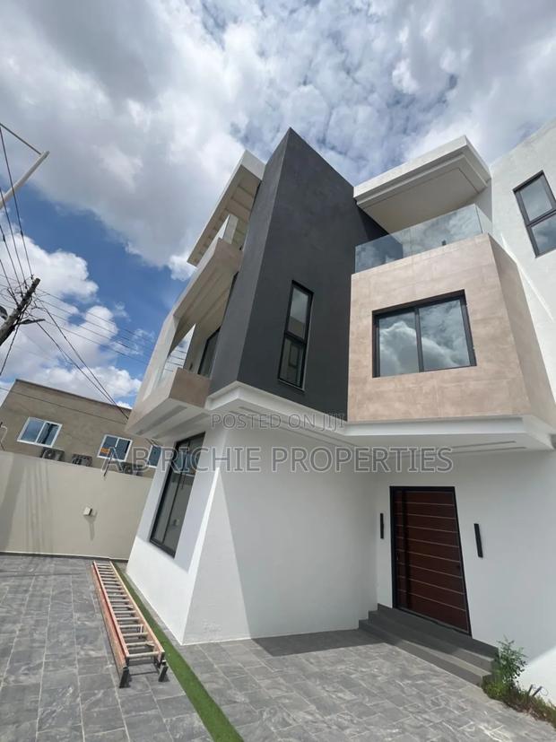 4bdrm House in Ab Richie Properties, Dzorwulu for sale · Photo 2
