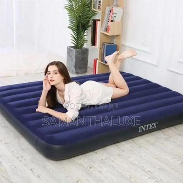 Inflatable Mattress - Comfortable and Portable photo 3