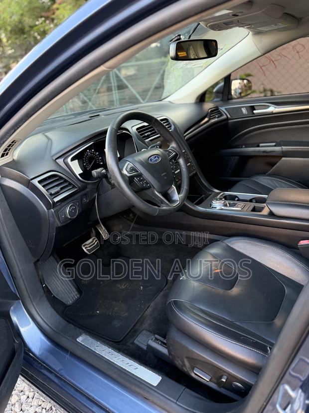 Ford Fusion Titanium AWD 2018 Blue