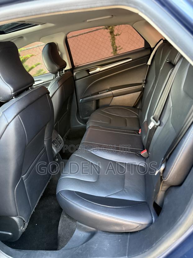 Ford Fusion Titanium AWD 2018 Blue