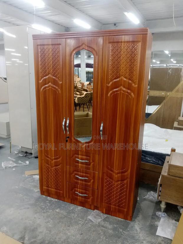 Spend Pear Color Wooden Wardrobe · Photo 2