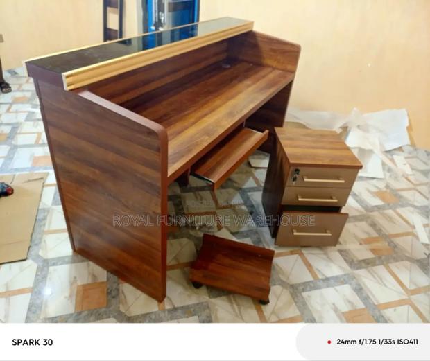 Front Desk (Receptionist Desk) · Photo 4