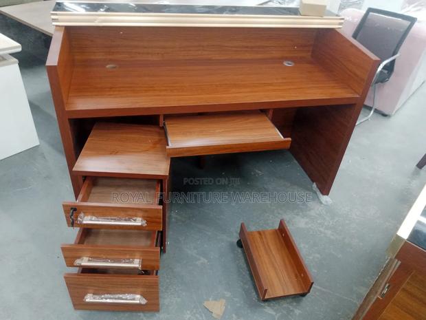 Heavy Wood Reception Front Desk · Photo 4