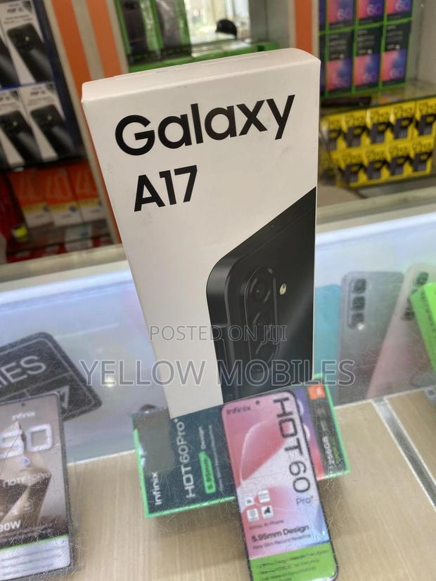 New Samsung Galaxy A17 128 GB Black · Photo 2