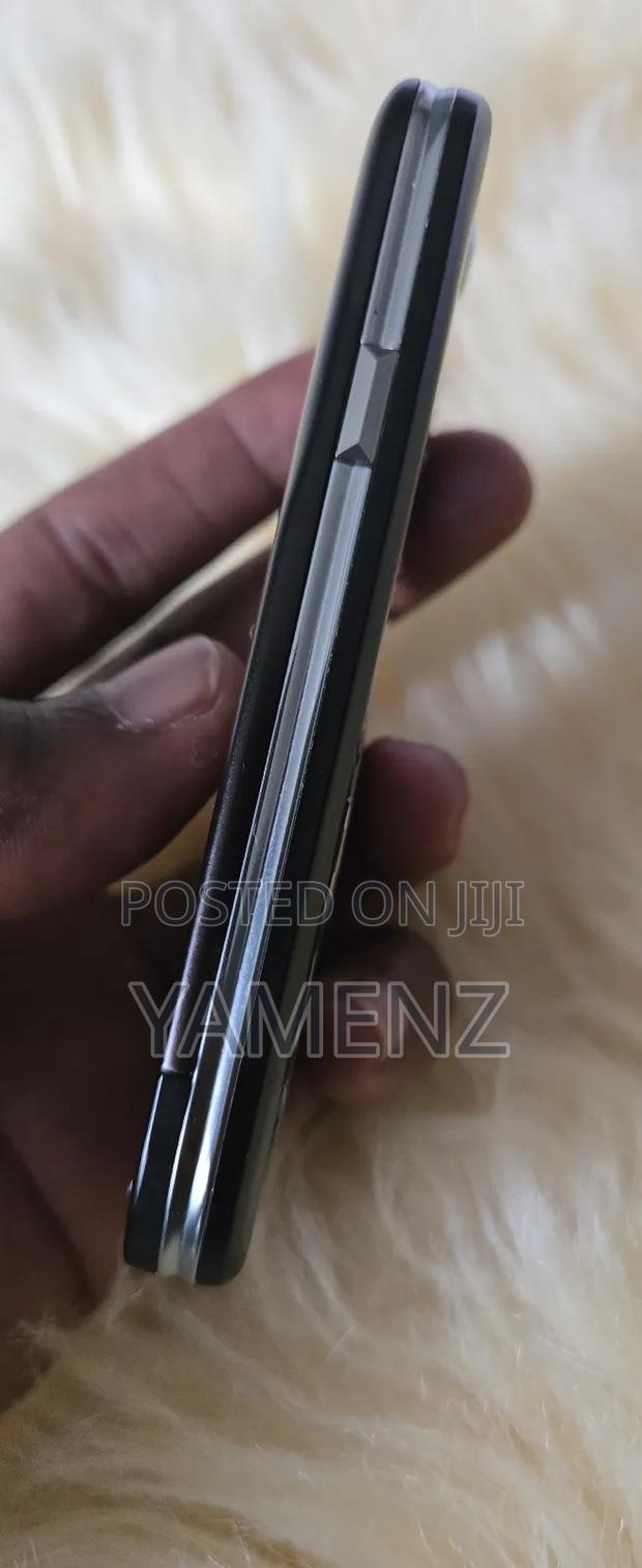 Motorola L6 Black photo 5