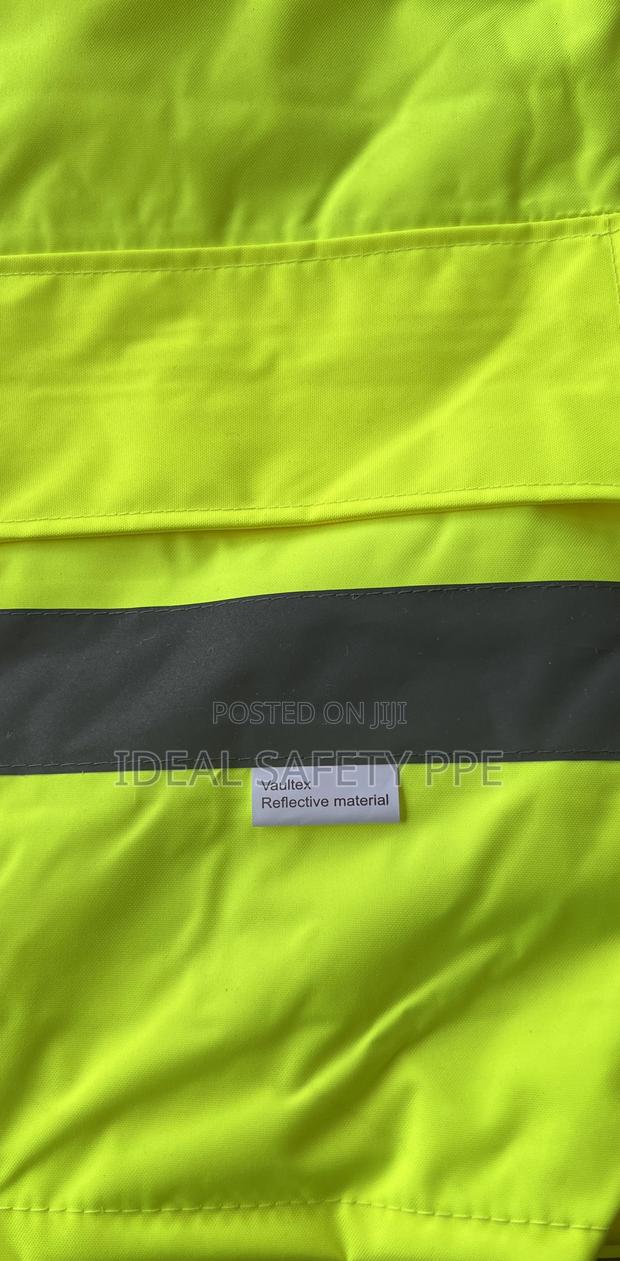 Reflective Jacket [High-visibility Safety Jacket] photo 2