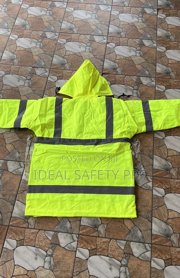 Reflective Jacket [High-visibility Safety Jacket] photo 4