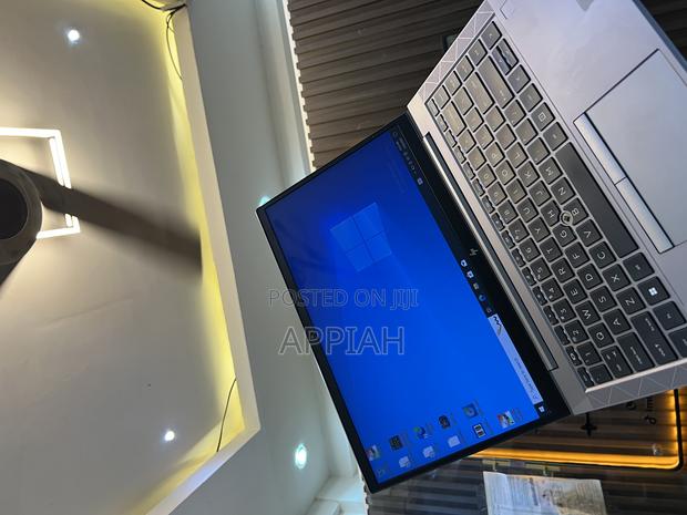 New Laptop HP ZBook Firefly 14 G7 16GB Intel Core I7 HDD+SSD 256GB photo 2