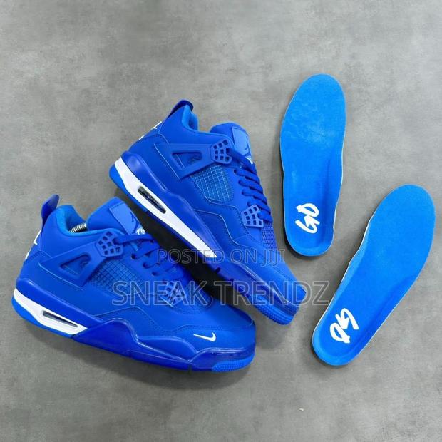 Jordan R4 Original Royal Blue and White · Photo 2