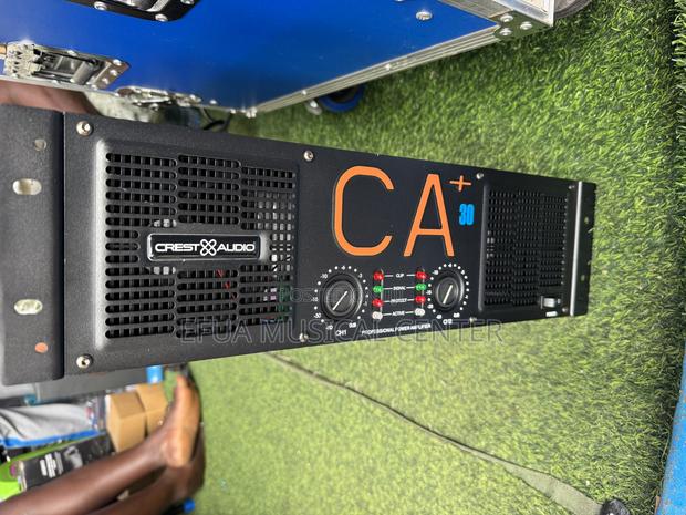 Crest-Audio Ca30+ Amplifier · Photo 2