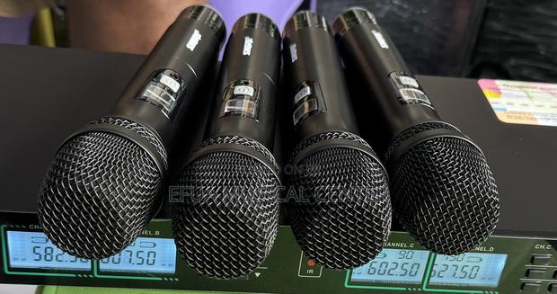 Shure Sy-604 4in1 Cordless Microphone · Photo 3