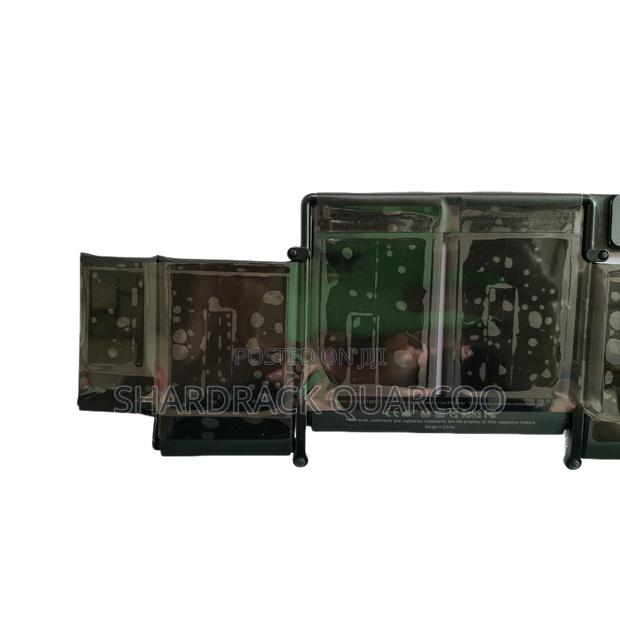 A1502 Battery Replacement Battery A1582 for Macbook Pro · Photo 4
