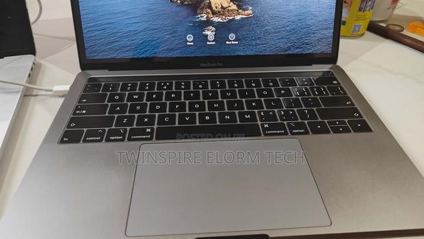Laptop Apple MacBook Pro 2019 8GB Intel Core I5 SSD 256GB photo 2