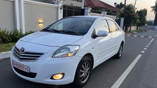 Toyota Belta 2010 White