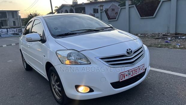 Toyota Belta 2010 White