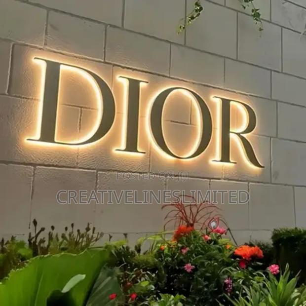 Shop Direction Signage