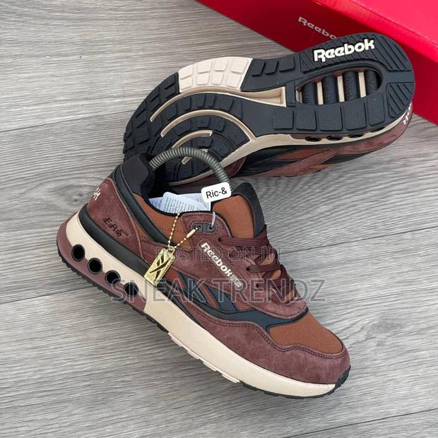Reebok Ers Trainers Coffee Brown · Photo 3
