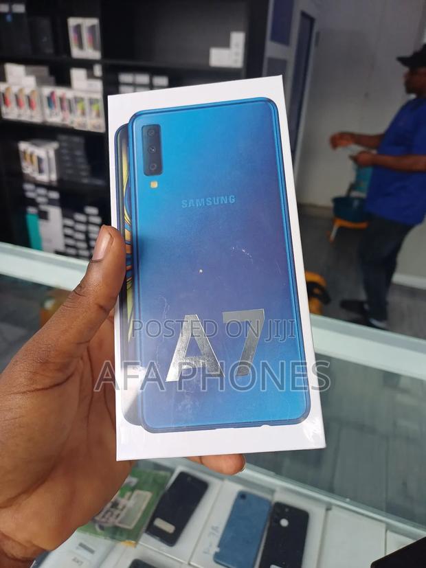 New Samsung Galaxy A7 128 GB Blue photo 2