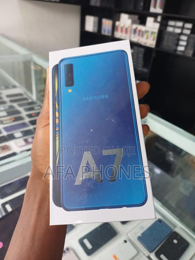 New Samsung Galaxy A7 128 GB Blue photo 3
