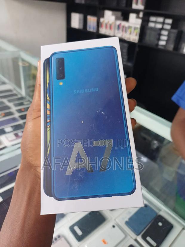 New Samsung Galaxy A7 128 GB Blue photo 4