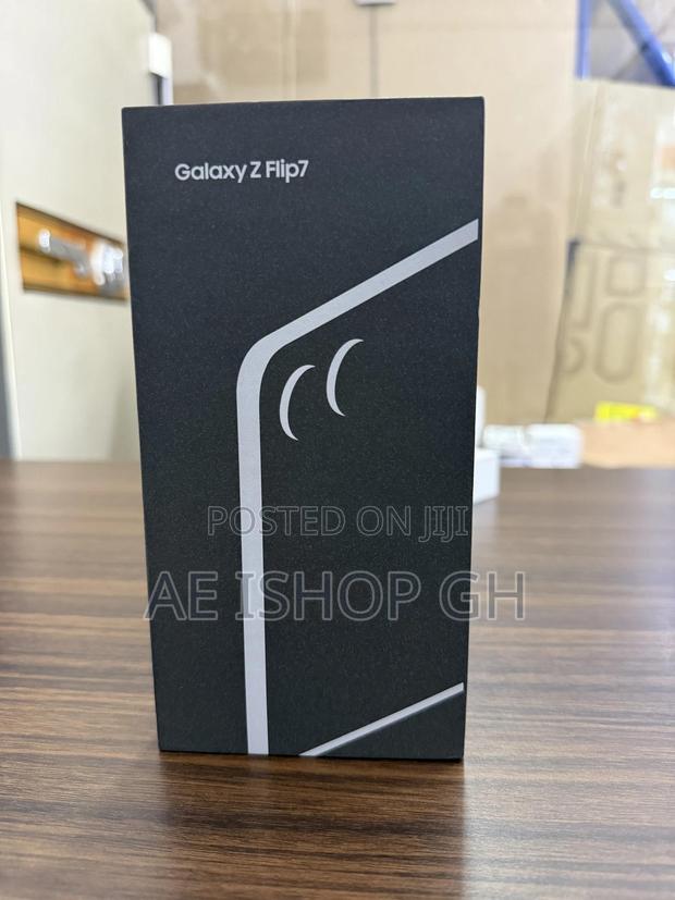New Samsung Galaxy Z Flip7 256 GB Blue