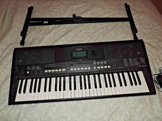 PSR 433_ 61 Keys Electronic Keyboard_ Piano · Photo 1