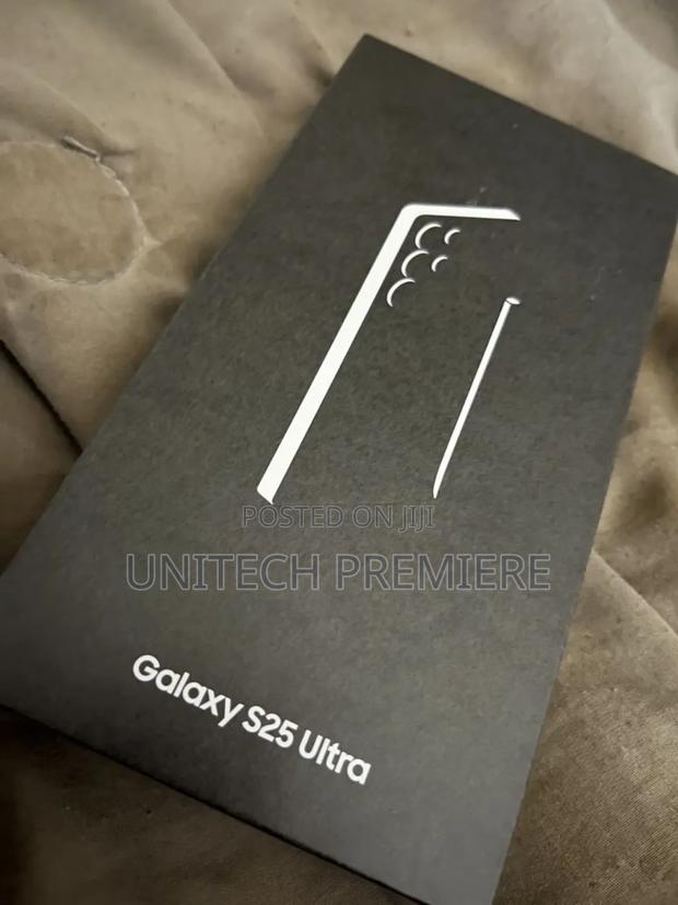New Samsung Galaxy S25 Ultra 1 TB Gold photo 2