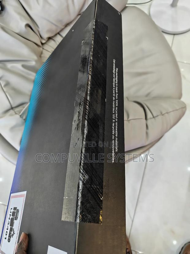 New Laptop Alienware Area-51m 32GB Intel Core Ultra 7 SSD 1T · Photo 4