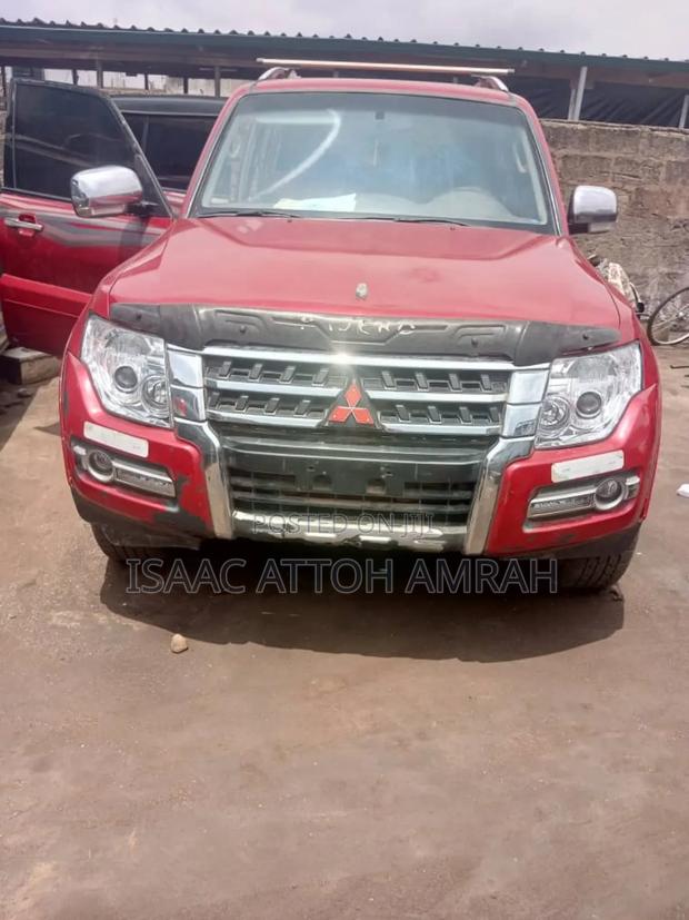 Mitsubishi Pajero 3.0 2011 Red