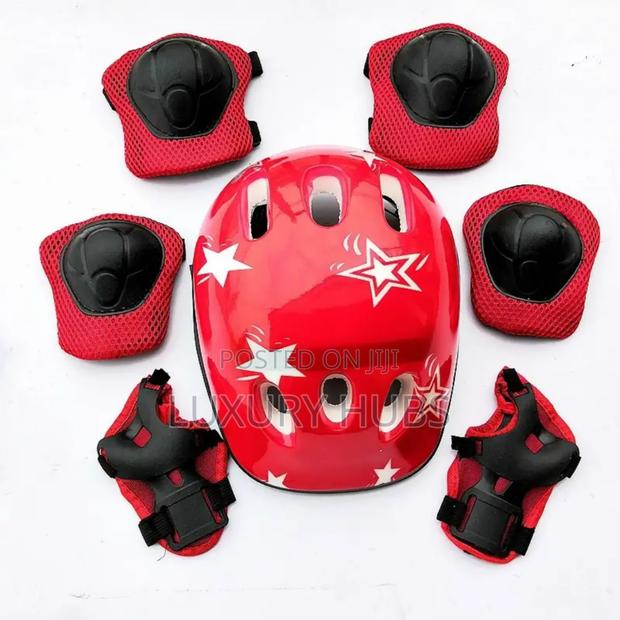 Kids Helmet Set · Photo 2