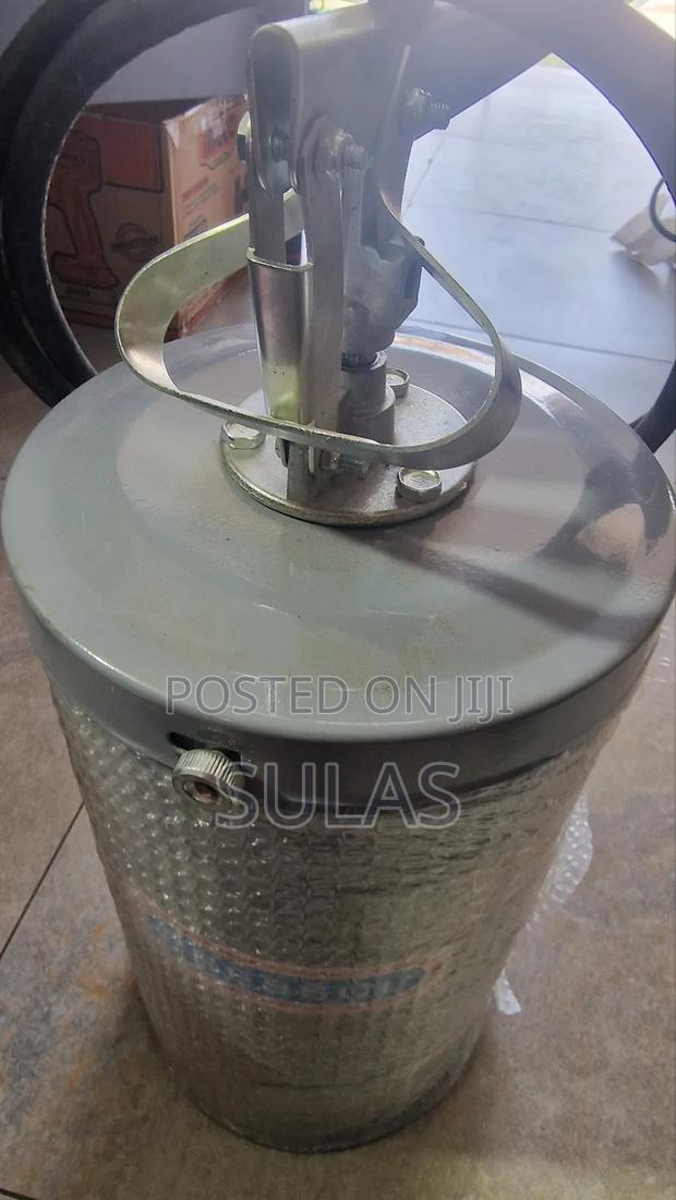 Grease Gun photo 2