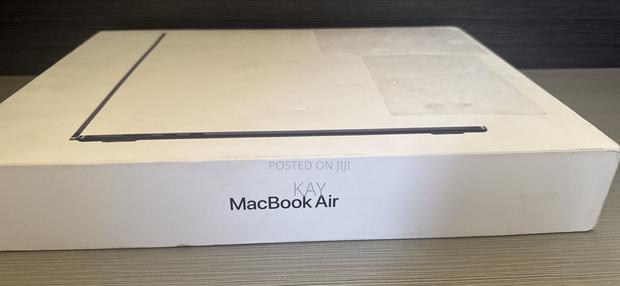 New Laptop Apple MacBook Air 16GB Apple M4 SSD 256GB