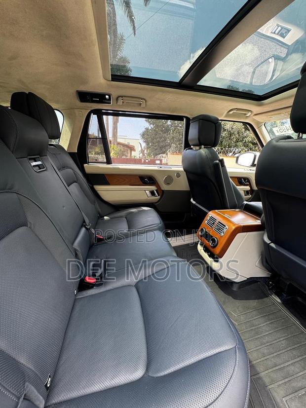 Land Rover Range Rover Vogue 2019 White