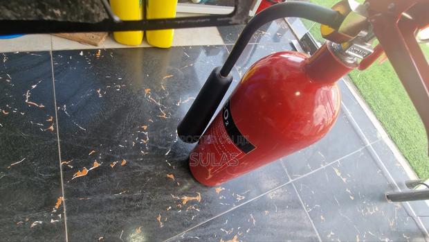Fire Extinguisher photo 3