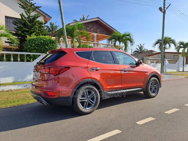 Hyundai Santa Fe SE FWD 2017 Orange
