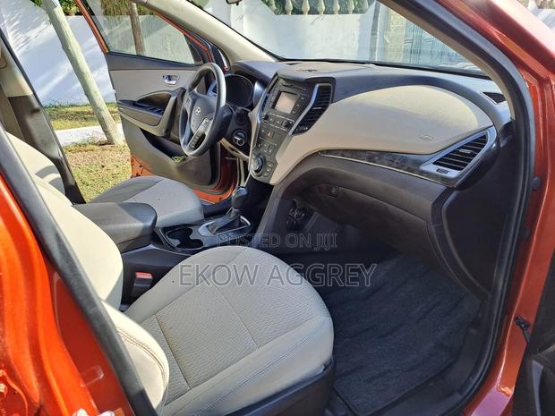 Hyundai Santa Fe SE FWD 2017 Orange