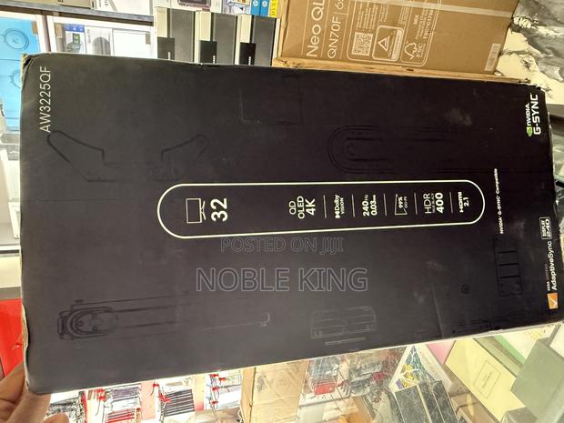 Alienware 32 Qd-Oled Gaming Monitor photo 2