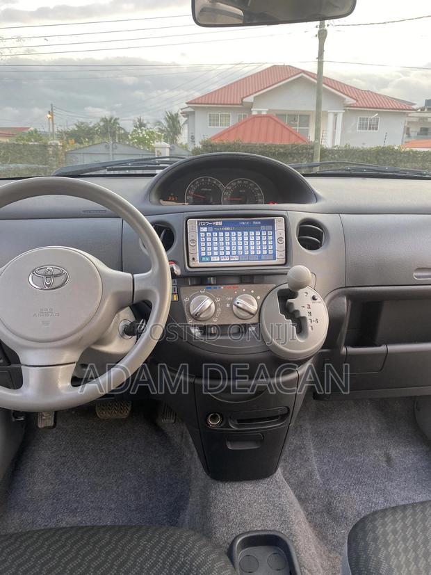 Toyota Sienta 2013 White