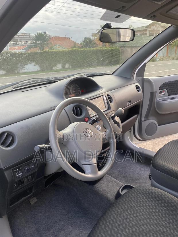 Toyota Sienta 2013 White